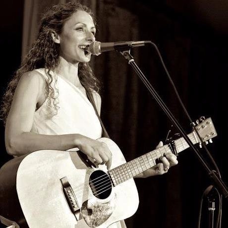 Jodee Lewis House Concerts, Videos & Songs | ListeningRoomNetwork